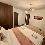 Gorgeous Luxury By Managr *