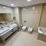 Gorgeous Luxury By Managr Apartment *
