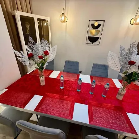 Gorgeous Luxury By Managr Apartment Brasov