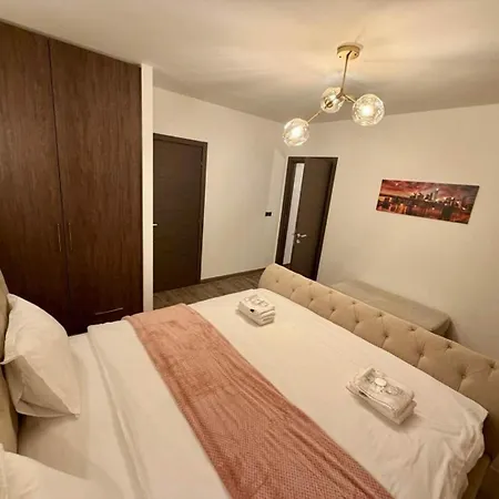 Gorgeous Luxury By Managr *